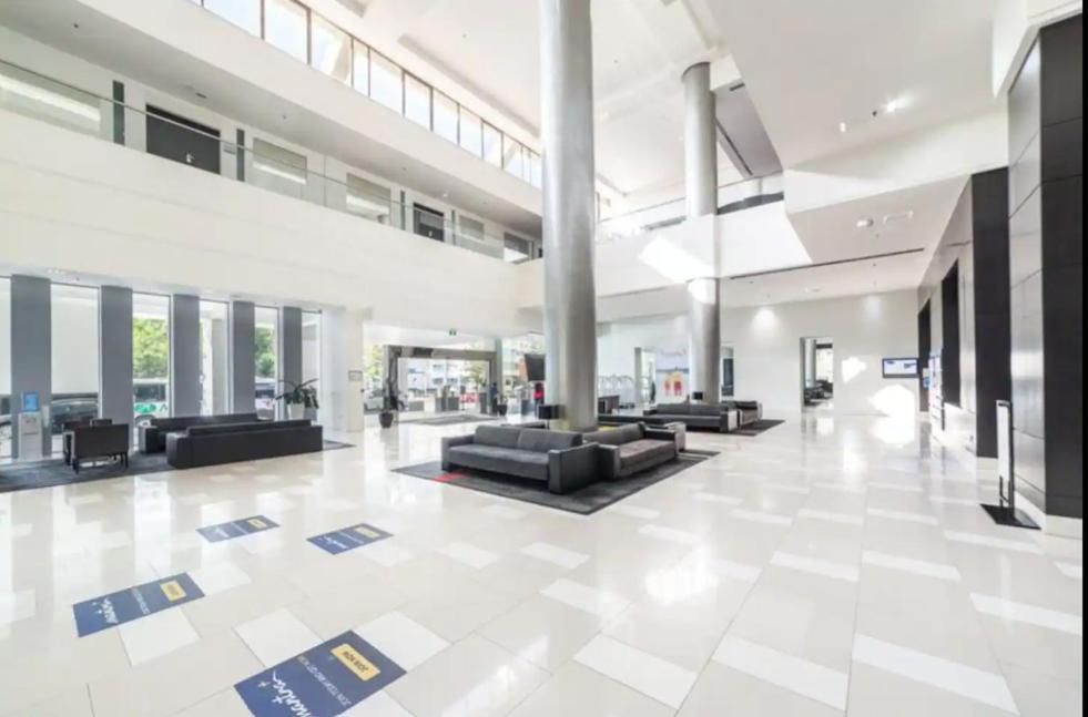 Luxury Apartment & Ocean View In Surfers Paradise Gold Coast Exterior photo
